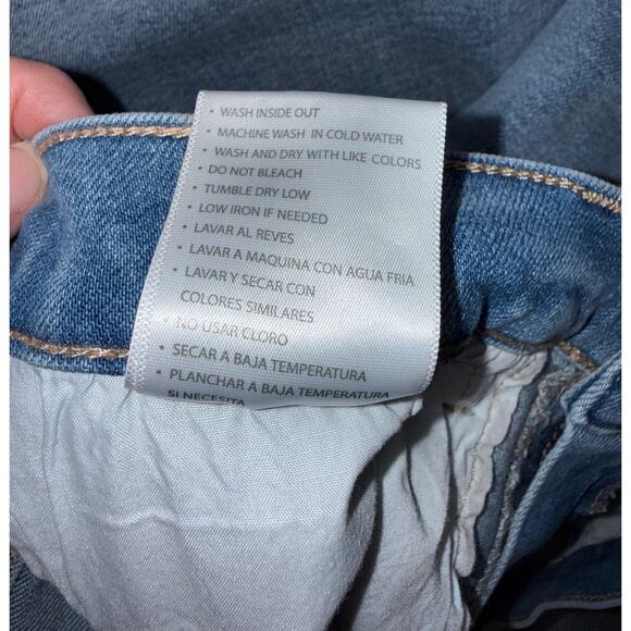 Kancan Women’s Bootcut Jeans Light Wash Split Hem Denim Pants Size 9/28 NWT - Picture 3 of 10